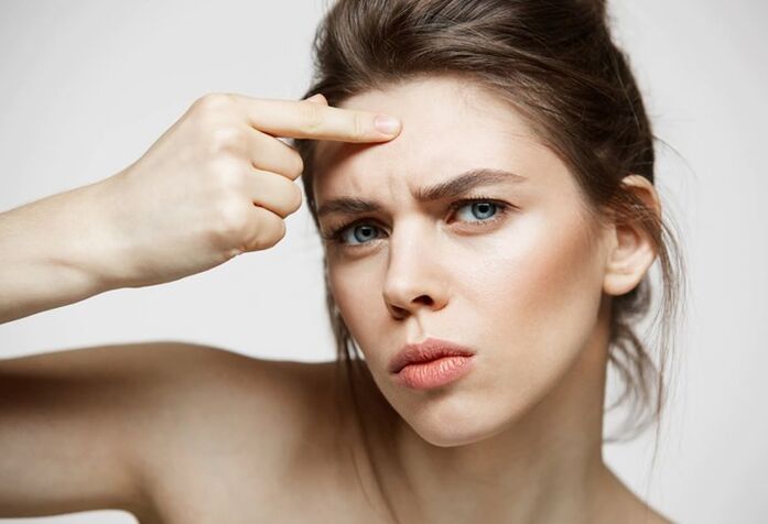 Bevor Sie Anti-Aging-Kräuter verwenden, müssen Sie Ihren Hauttyp im Gesicht kennen. 